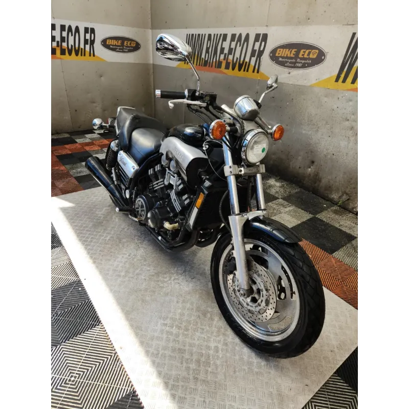 YAMAHA V-MAX 1200