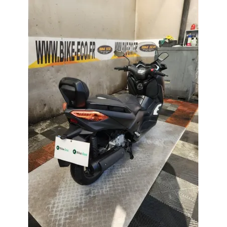 YAMAHA X MAX 125