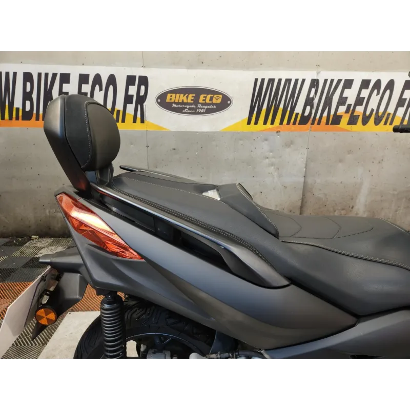 YAMAHA X MAX 125