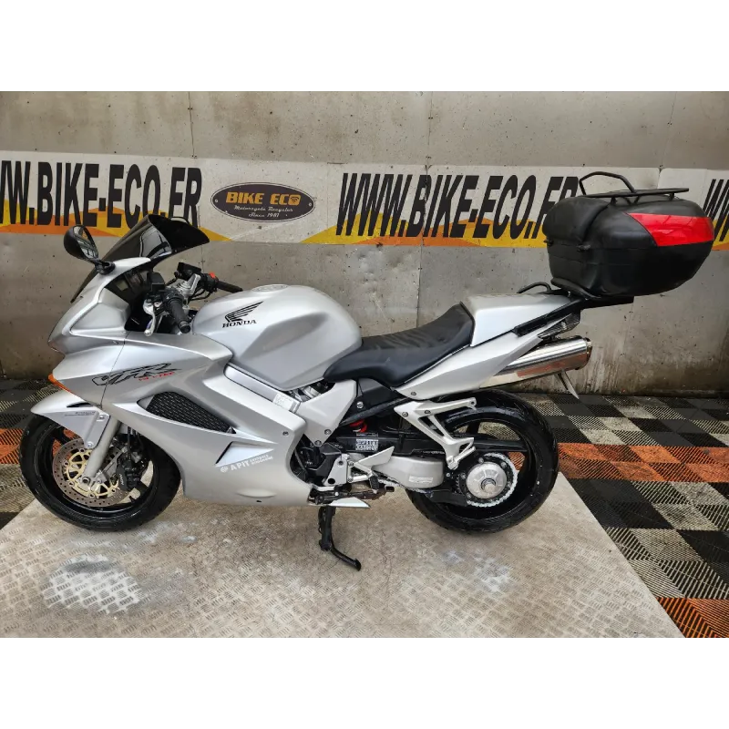 HONDA VFR 800 VTEC