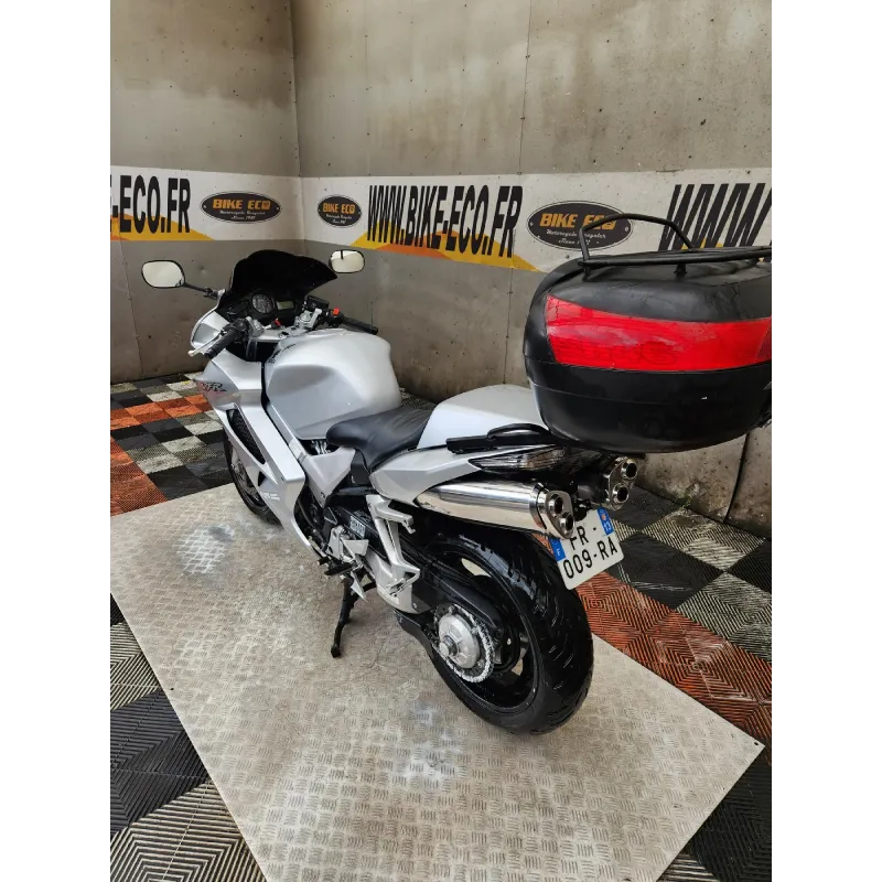 HONDA VFR 800 VTEC