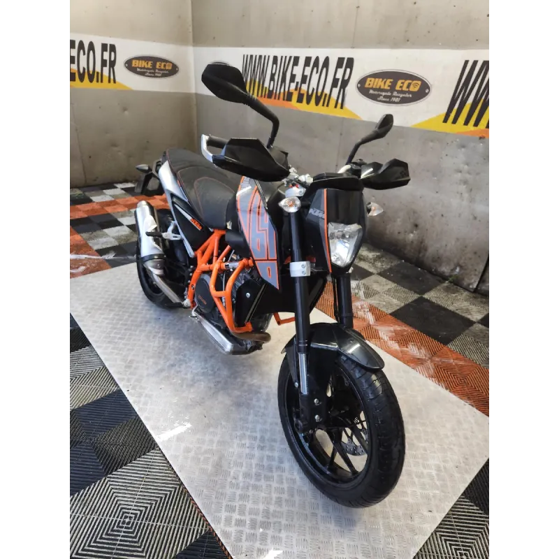 KTM 690 DUKE