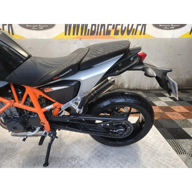 KTM 690 DUKE