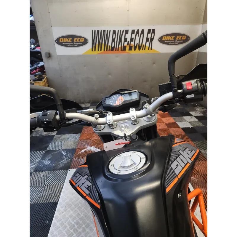 KTM 690 DUKE