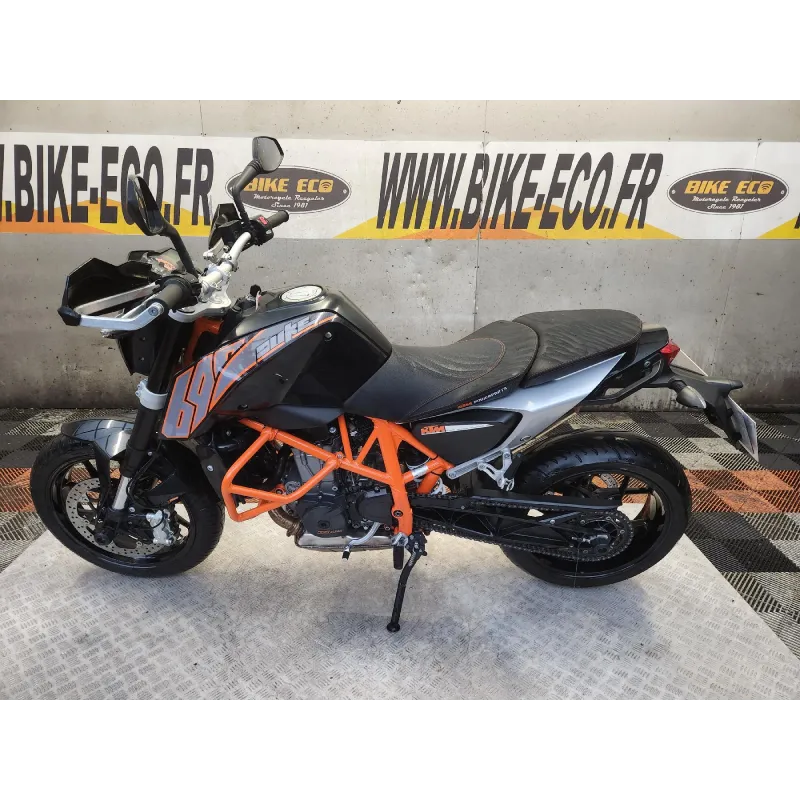 KTM 690 DUKE