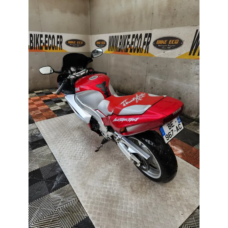 YAMAHA YZF 1000 THUNDERACE