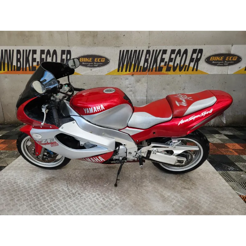 YAMAHA YZF 1000 THUNDERACE