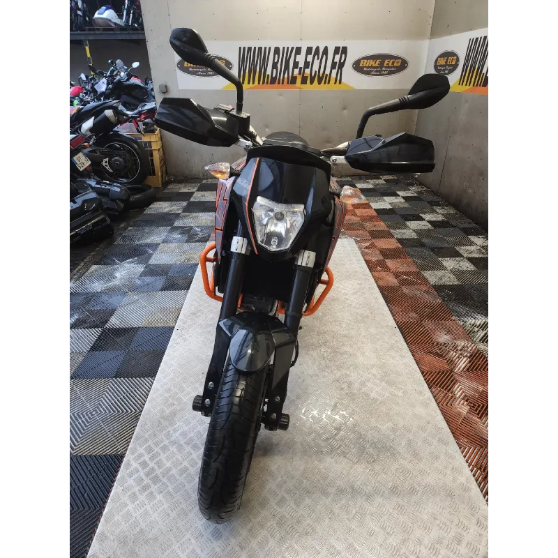 KTM 690 DUKE