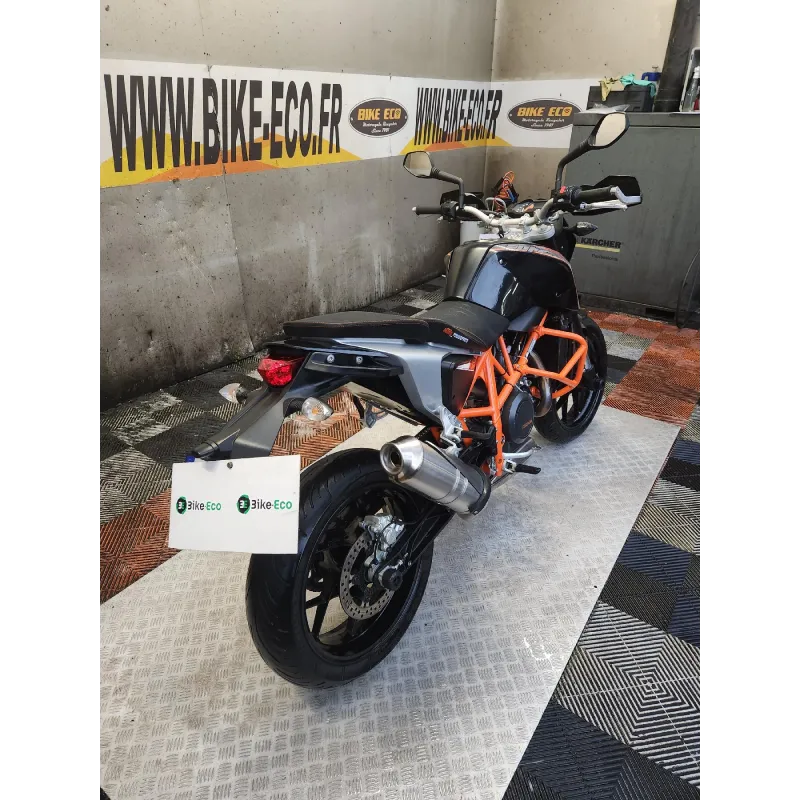 KTM 690 DUKE