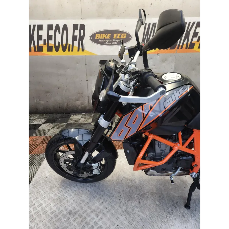 KTM 690 DUKE