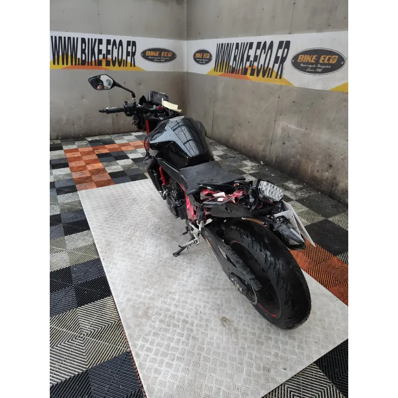 HONDA CB 750 HORNET