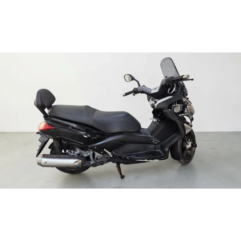 YAMAHA X MAX 125