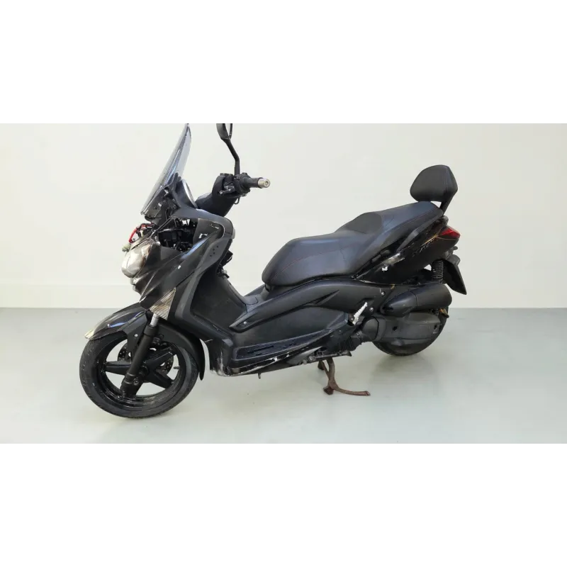 YAMAHA X MAX 125
