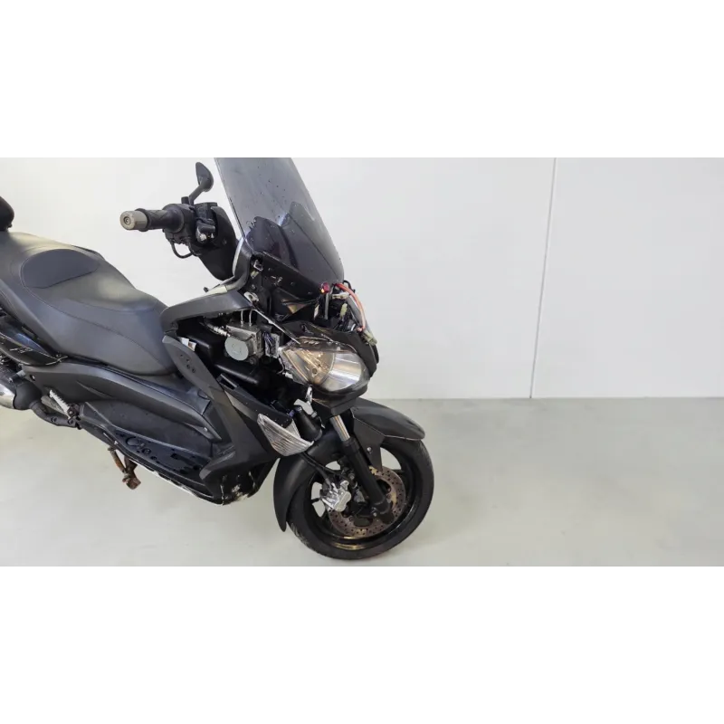 YAMAHA X MAX 125