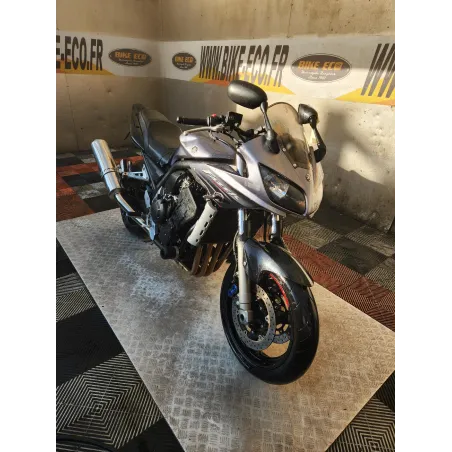 YAMAHA FZS 1000 FAZER