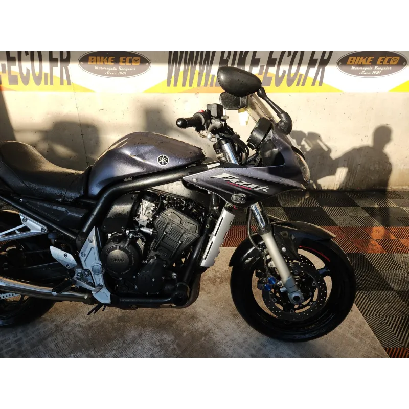 YAMAHA FZS 1000 FAZER