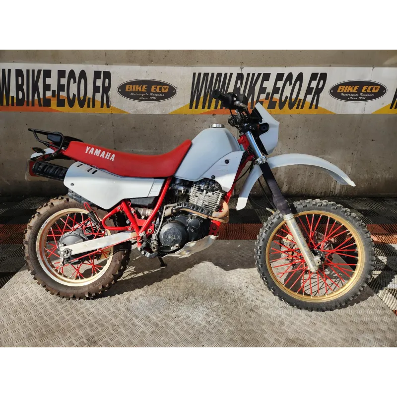 YAMAHA XT 600