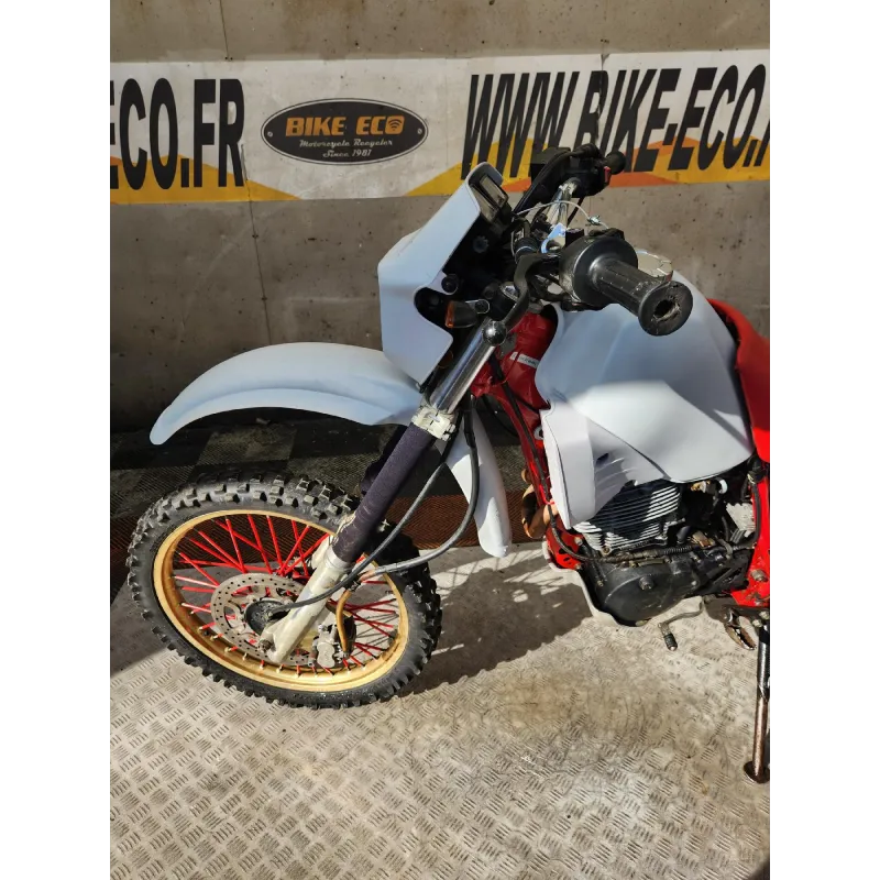 YAMAHA XT 600