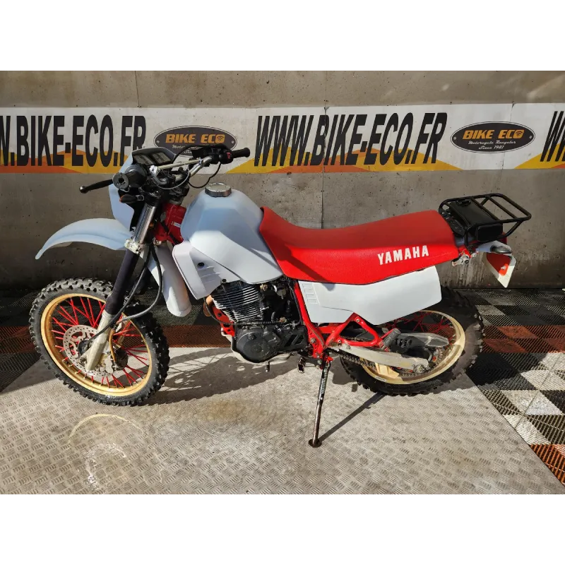 YAMAHA XT 600