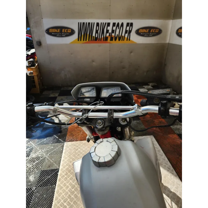 YAMAHA XT 600