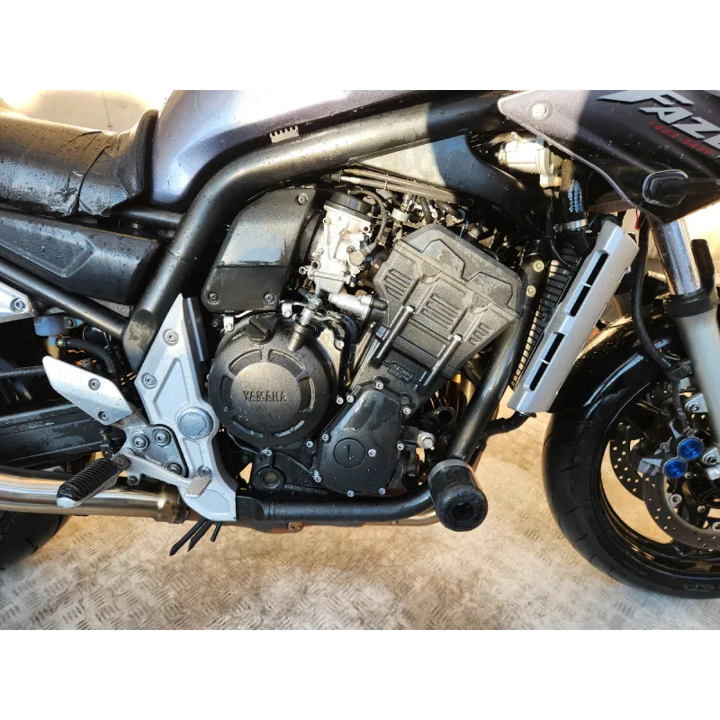 YAMAHA FZS 1000 FAZER