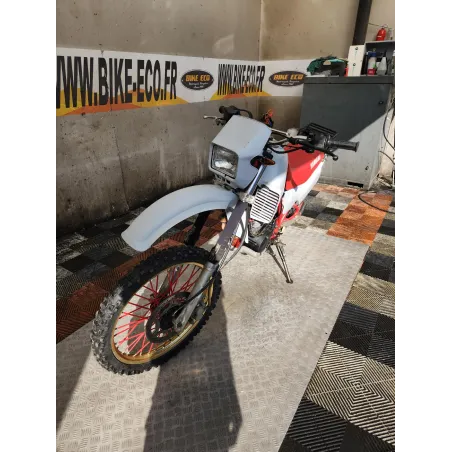 YAMAHA XT 600