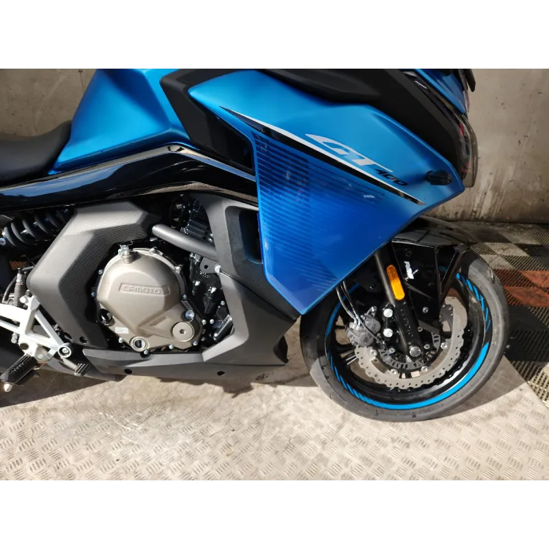 CFMOTO CF 400 GT