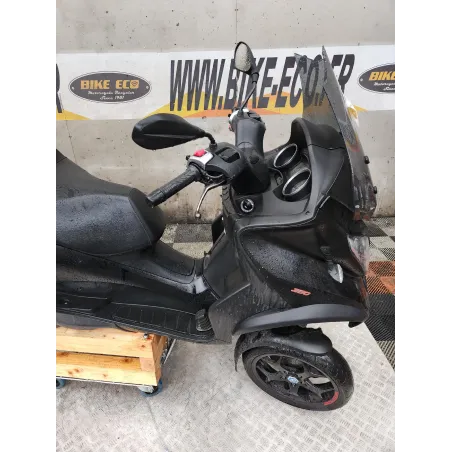 PIAGGIO MP3 350 LT .