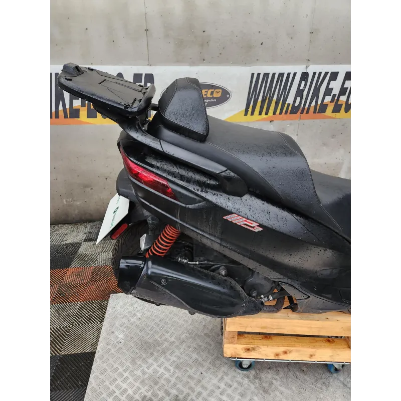 PIAGGIO MP3 350 LT .