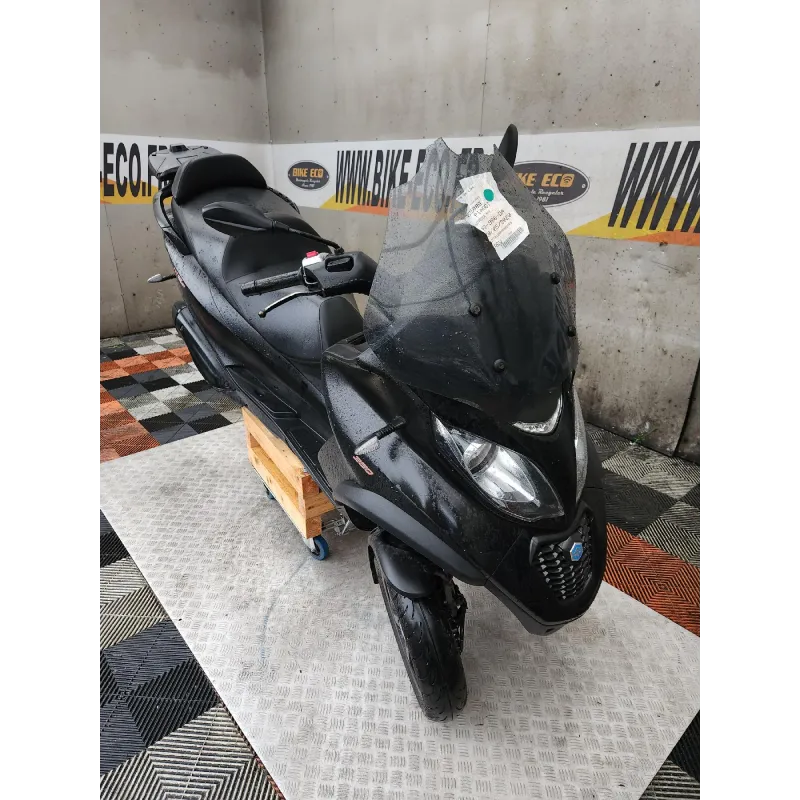 PIAGGIO MP3 350 LT .