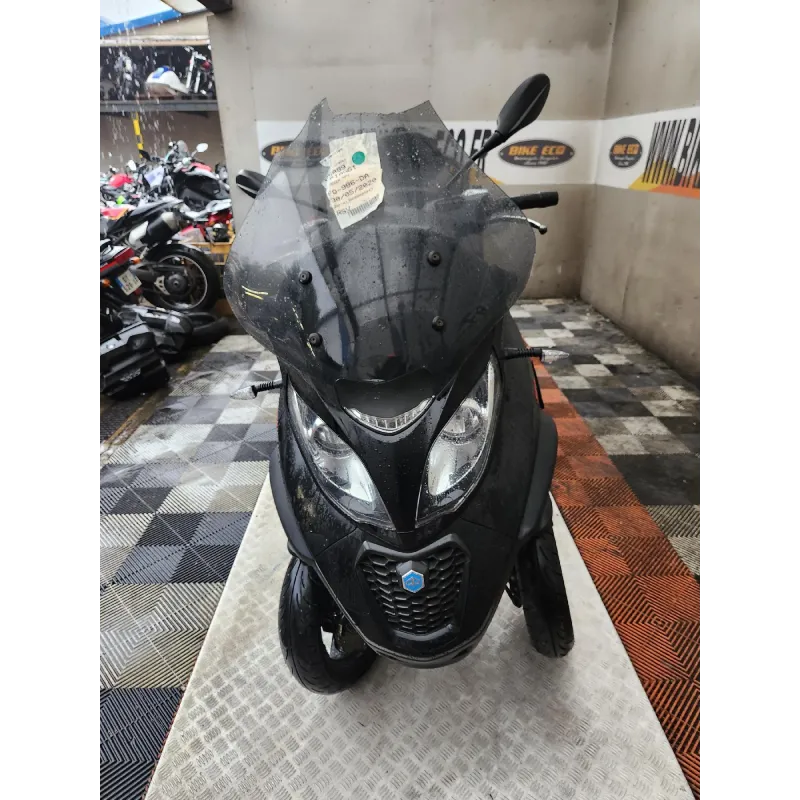 PIAGGIO MP3 350 LT .