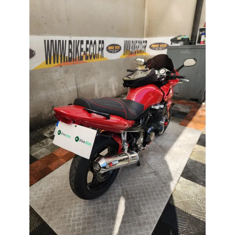 KAWASAKI ZR7S 750