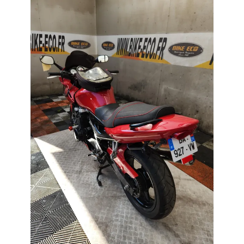 KAWASAKI ZR7S 750