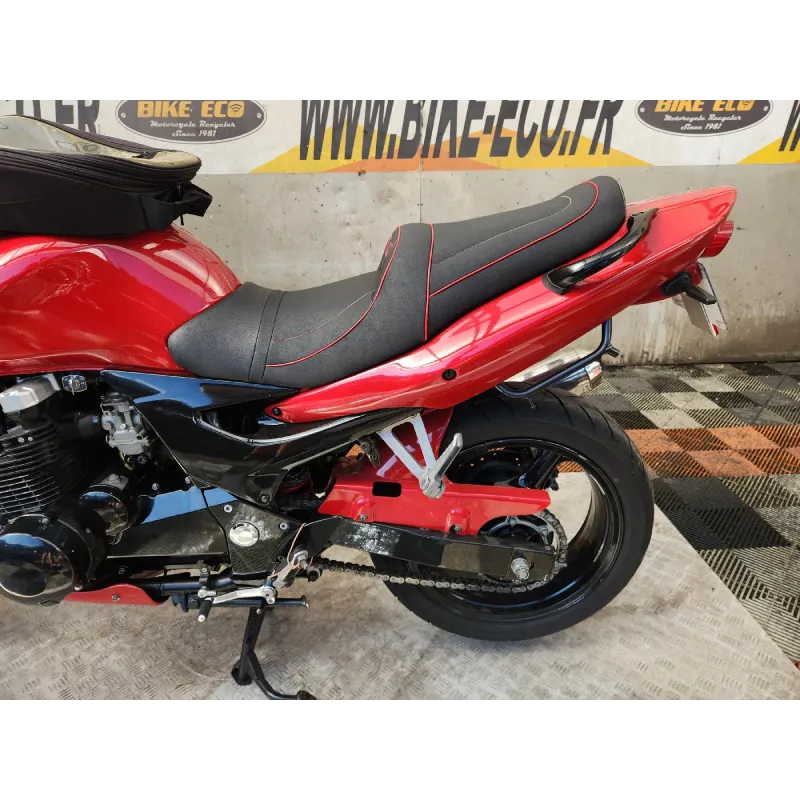 KAWASAKI ZR7S 750