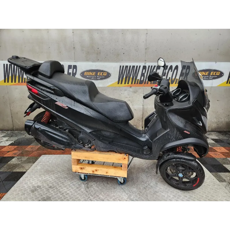 PIAGGIO MP3 350 LT .