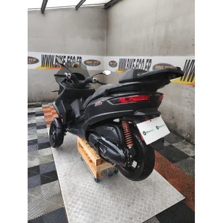 PIAGGIO MP3 350 LT .