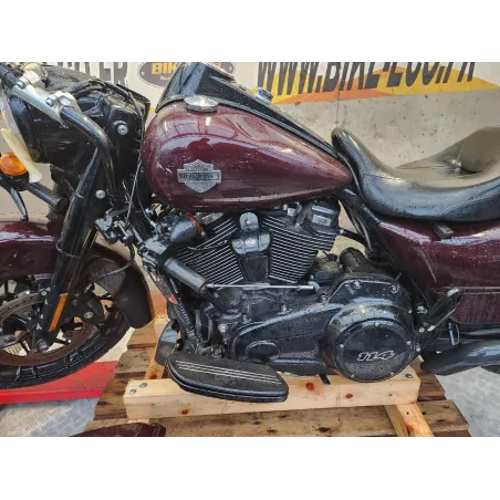 HARLEY DAVIDSON FLHRXS 1868 ROAD KING