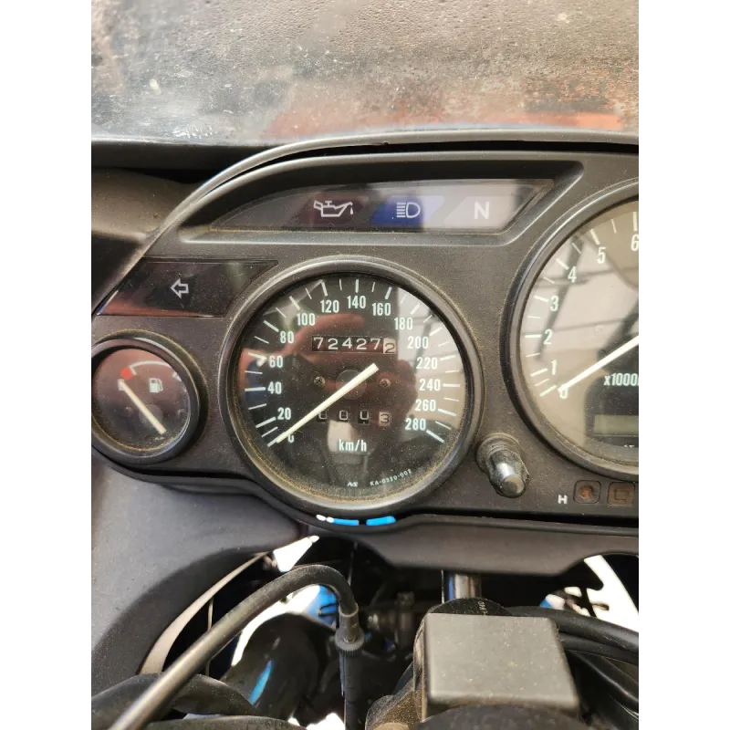 KAWASAKI GPZ 1100