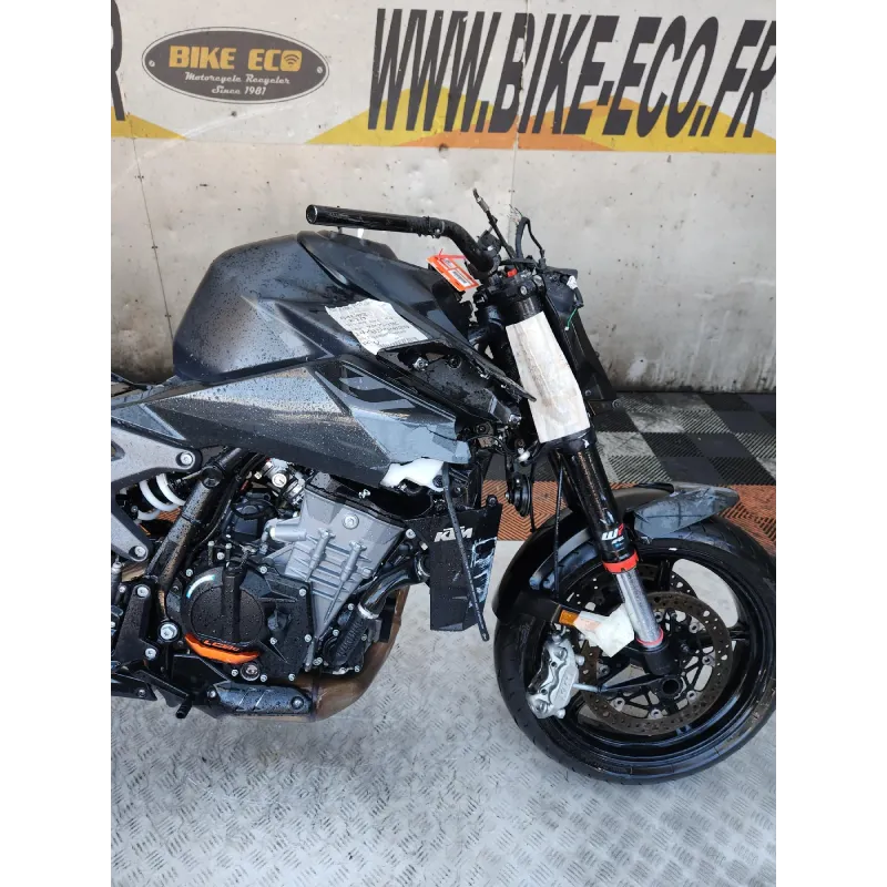 KTM 990 DUKE