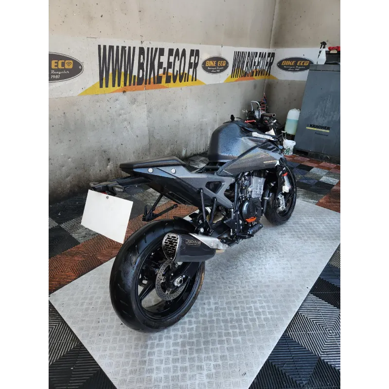 KTM 990 DUKE