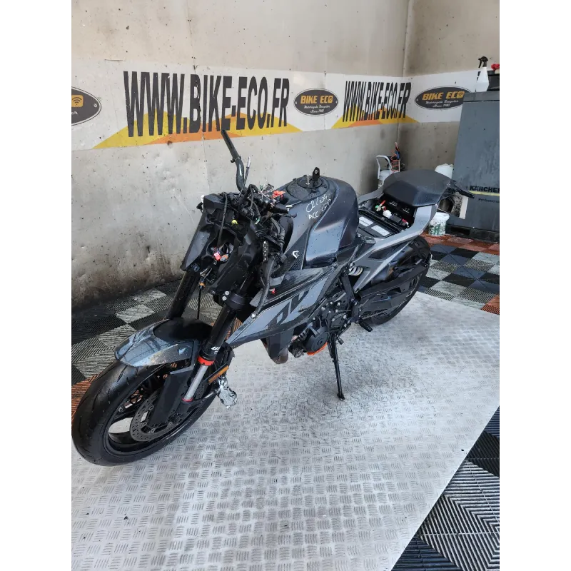 KTM 990 DUKE