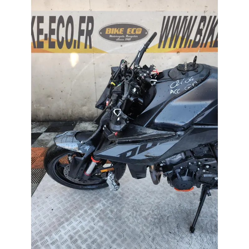 KTM 990 DUKE