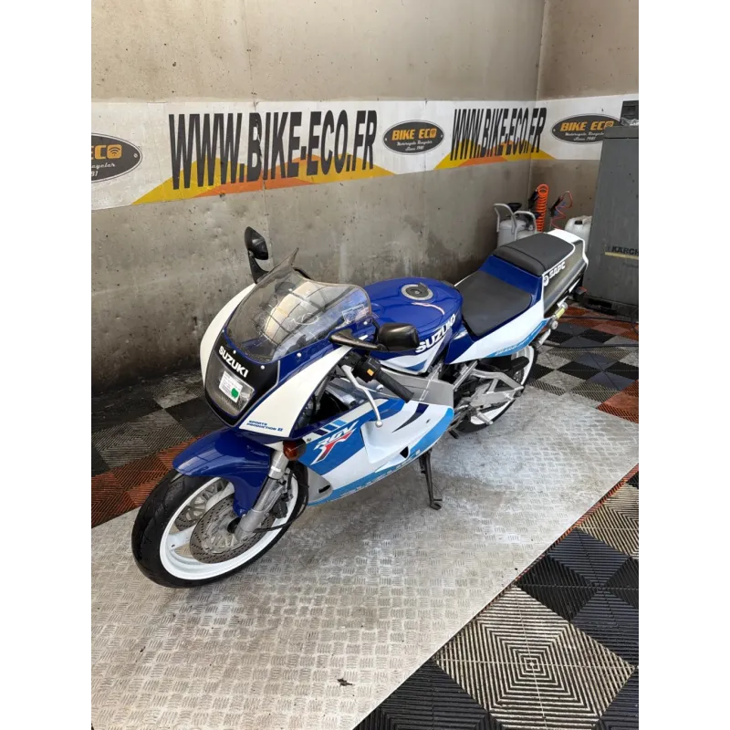 SUZUKI RGV 250 SP