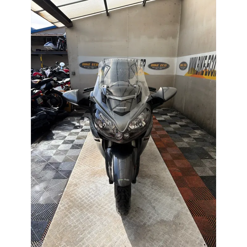 KAWASAKI 1400 GTR
