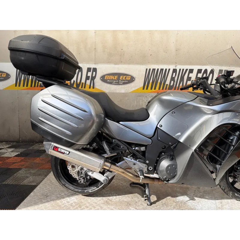 KAWASAKI 1400 GTR