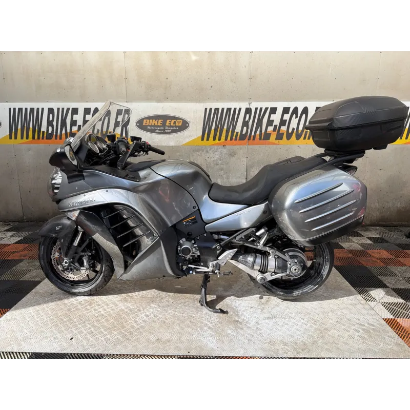 KAWASAKI 1400 GTR