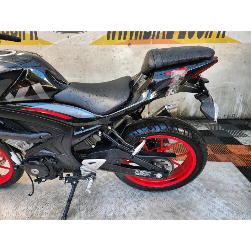 SUZUKI GSXS 125