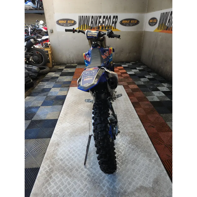 YAMAHA YZ 250