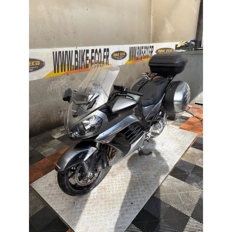 KAWASAKI 1400 GTR