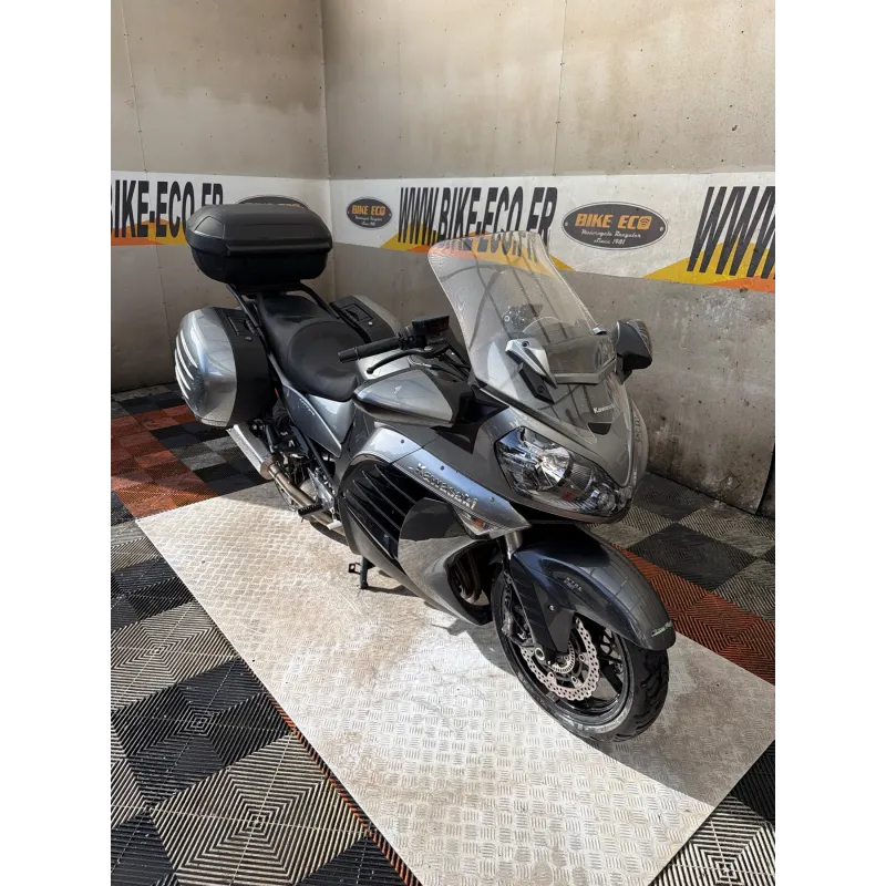 KAWASAKI 1400 GTR